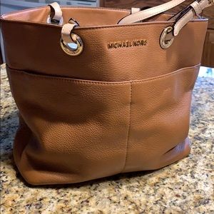 Michael Kors brown bag